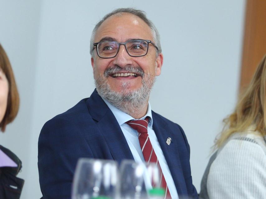 Olegario Ramón.