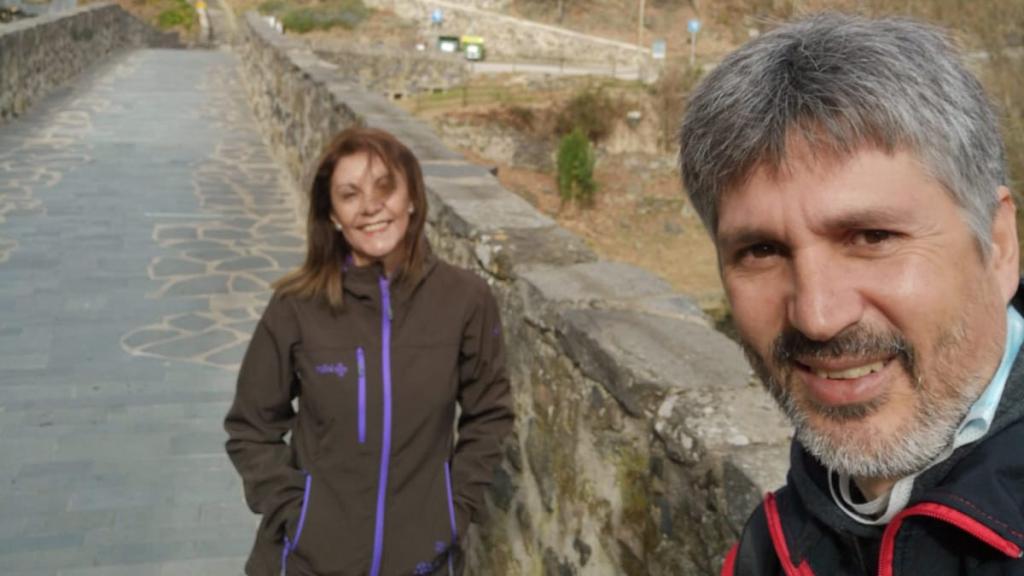 Merche junto a José Antonio Martínez, el hombre desaparecido en la Sierra de Béjar