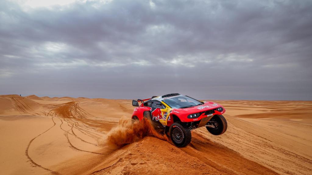 Sebastien Loeb durante una etapa del Rally Dakar 2023