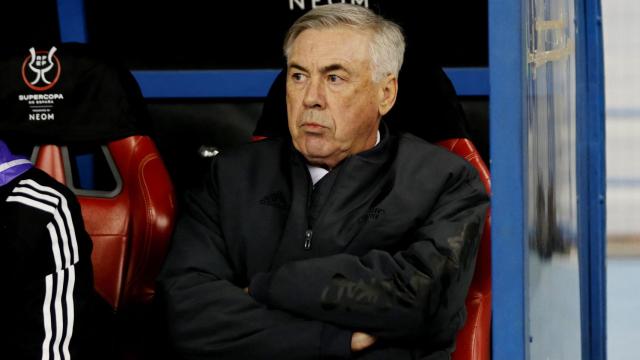 Carlo Ancelotti, en el banquillo del King Fahd Stadium