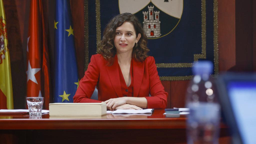 Isabel Díaz Ayuso durante el Consejo de Gobierno de este miércoles en Alcobendas.