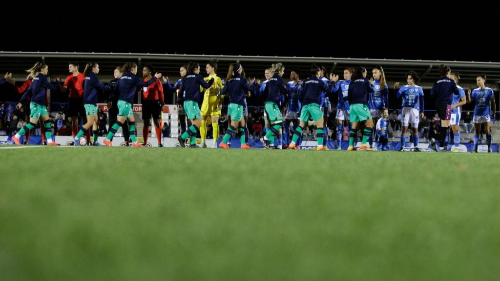 Imagen del partido entre el Alhama y Levante UD.