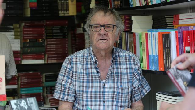 Ian Gibson en la Feria del Libro de Madrid, el 29 de mayo de 2022. Foto: Isabel Infantes / Europa Press
