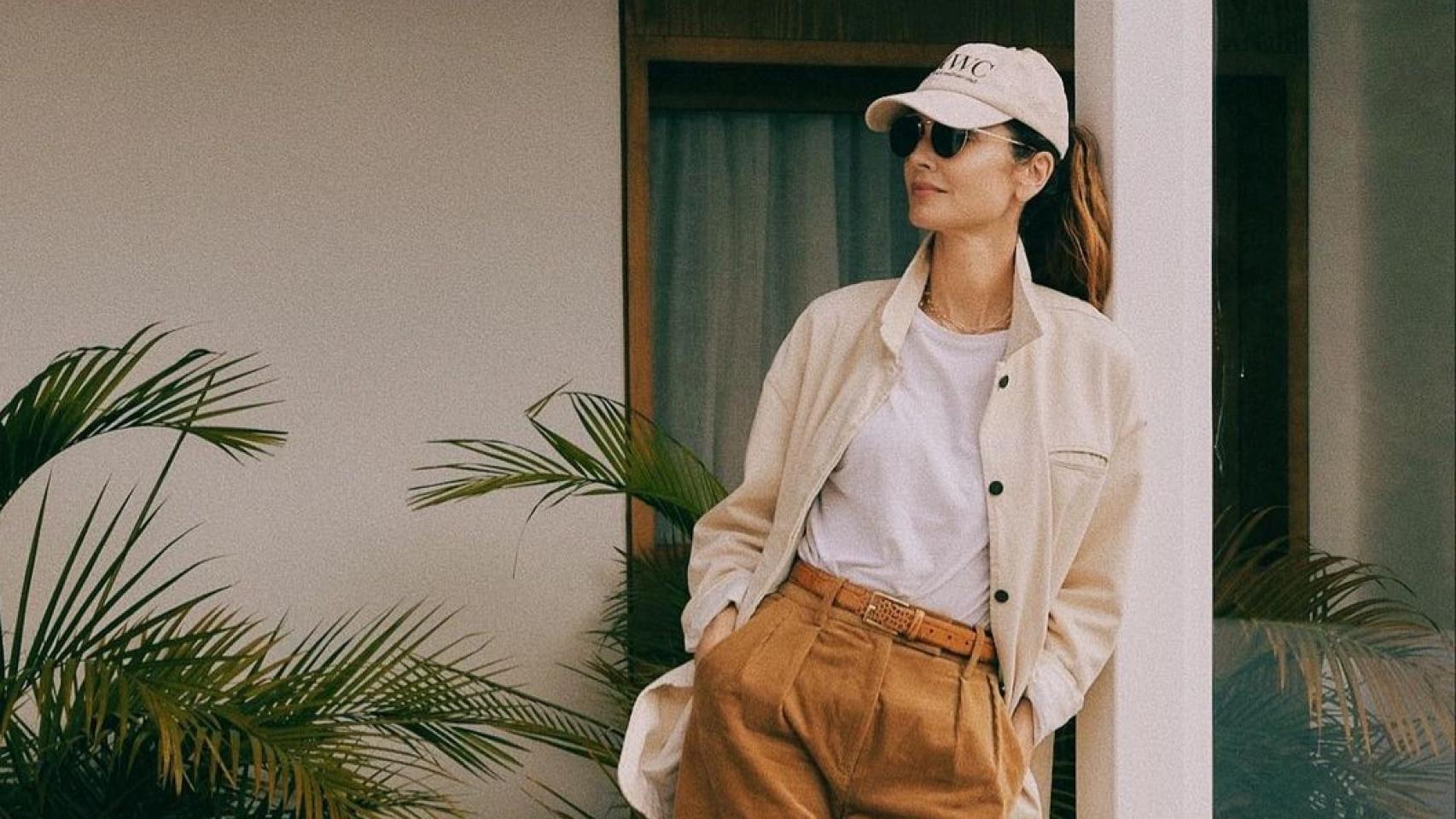 Imágenes del día: Eugenia Silva sigue su camino a algún lugar en Lanzarote