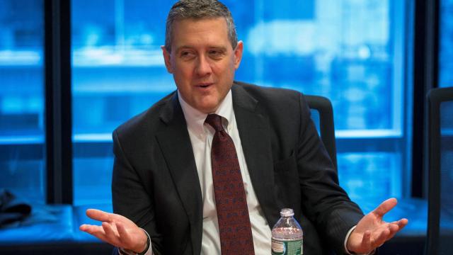 El presidente de la Fed de San Luis,  James Bullard, durante una entrevista en Nueva York.