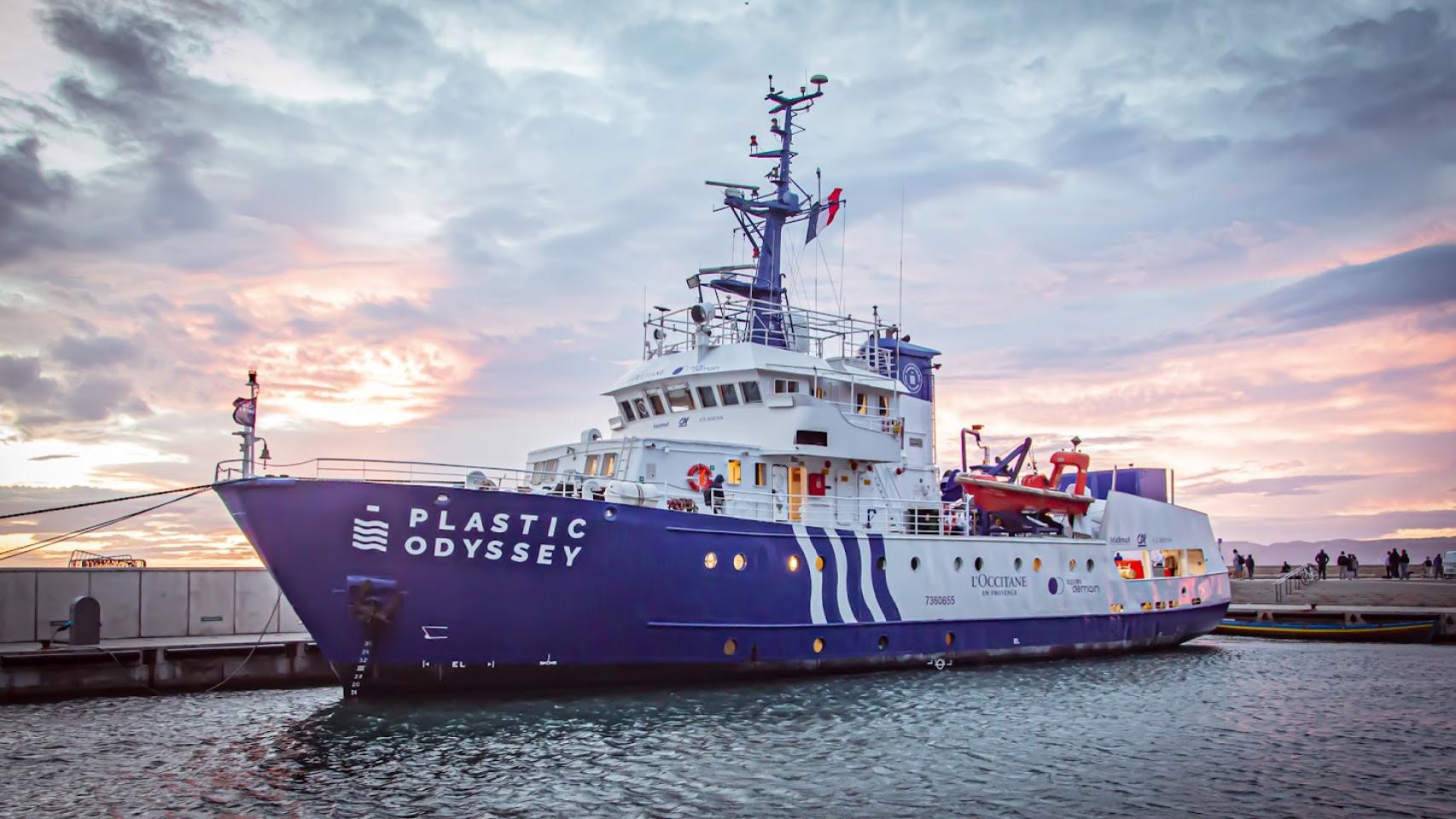 Imagen del Plastic Odyssey, que atracará este sábado en Málaga.