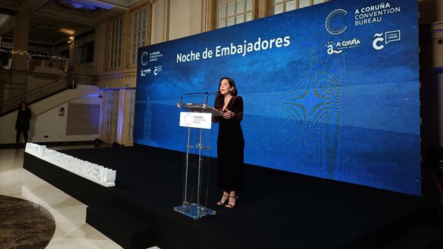Foto de archivo de la pasada edición  la Noche de Embajadores del A Coruña Convention Bureau con Inés Rey
