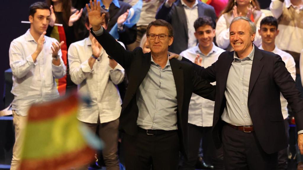 Alberto Núñez Feijóo junto a Jorge Azcón, el pasado 29 de noviembre, en Zaragoza.