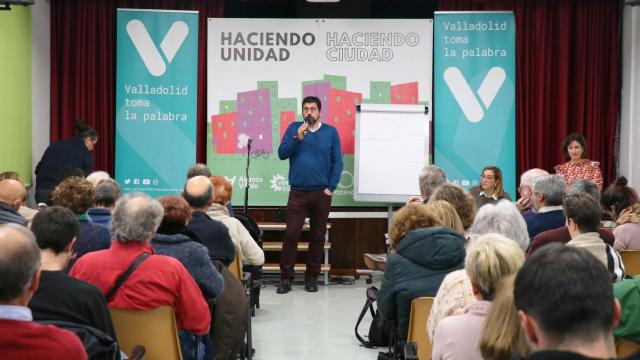 Alberto Bustos durante la asamblea de VTLP de esta mañana