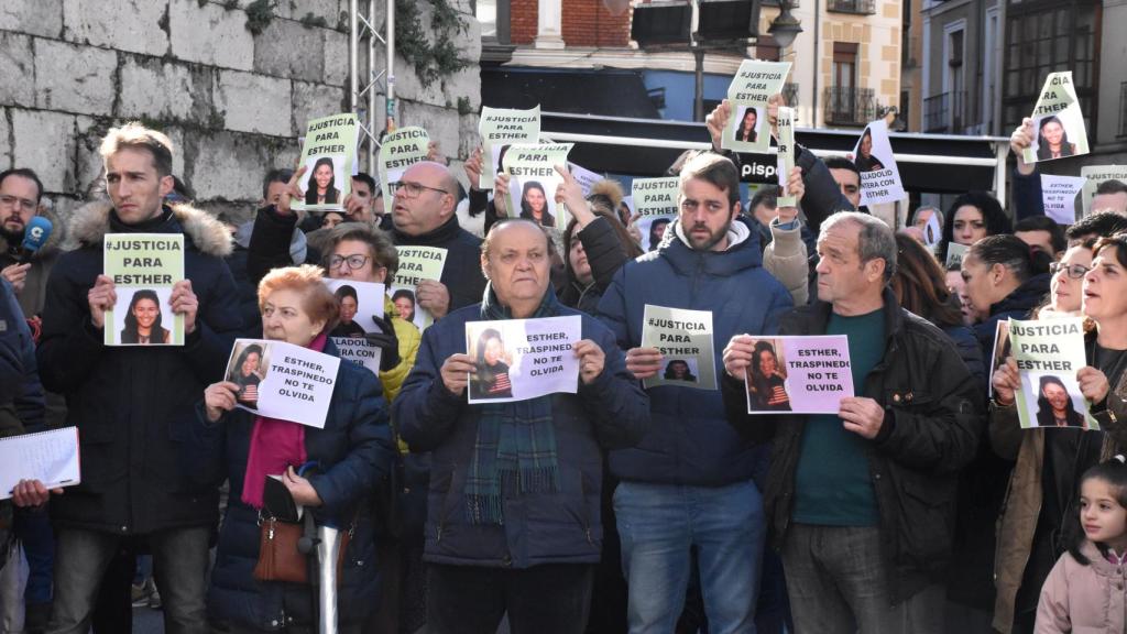 Concentración en recuerdo de Esther López.