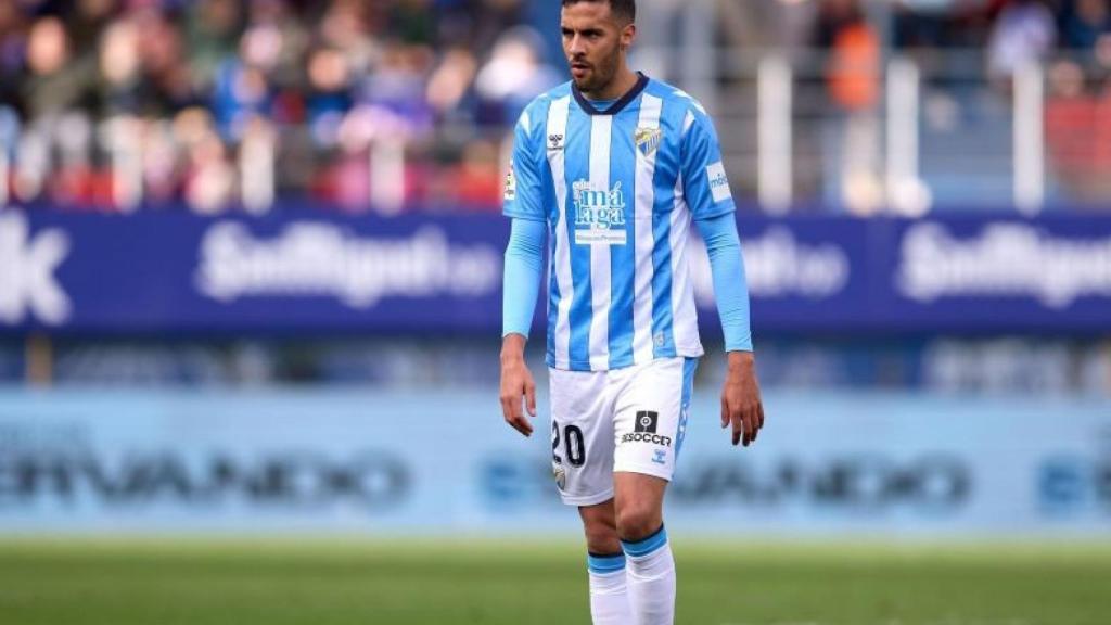 Esteban Burgos durante el Eibar vs. Málaga de Segunda División