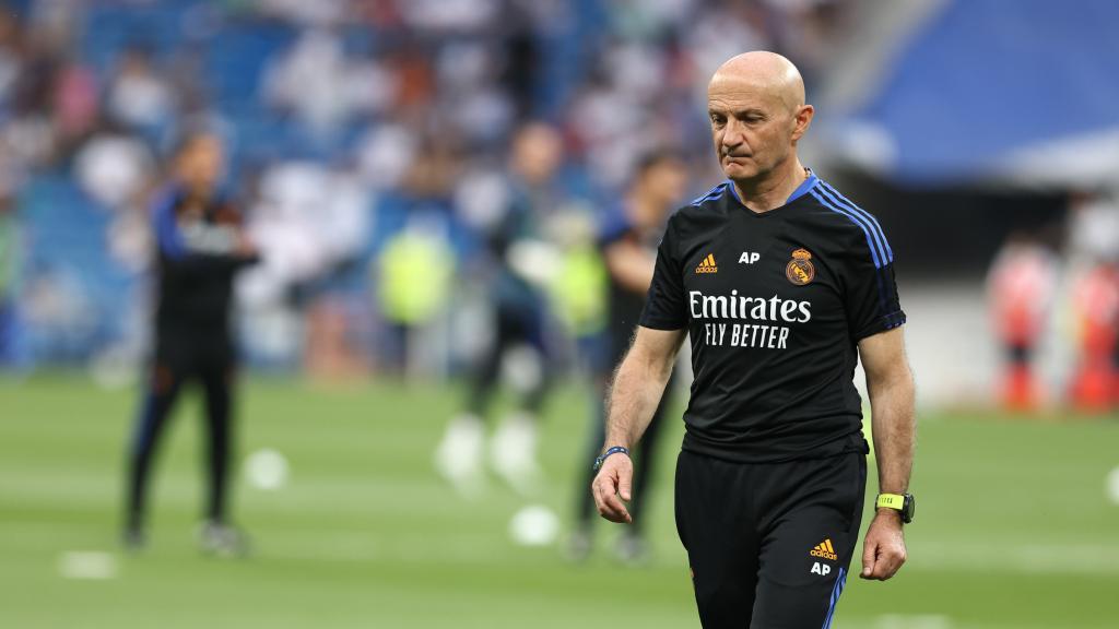 Antonio Pintus, antes de un partido del Real Madrid