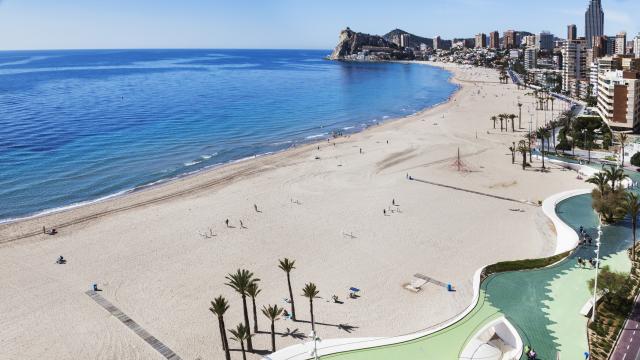 Benidorm es la capital turística de la Costa Blanca del Mediterráneo.