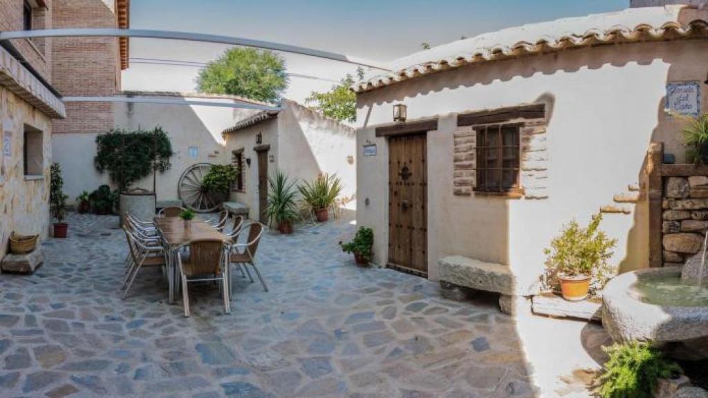 El patio de la casa rural 'Callejón del Pozo'.