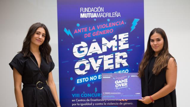 María y Estela, ganadoras del certamen #nosdueleatodos