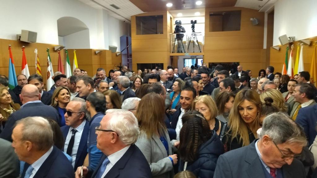 El Palacio de San Esteban en Murcia se ha llenado de representantes de organizaciones de la sociedad civil, este martes, para asistir a la toma de posesión de los tres nuevos consejeros.