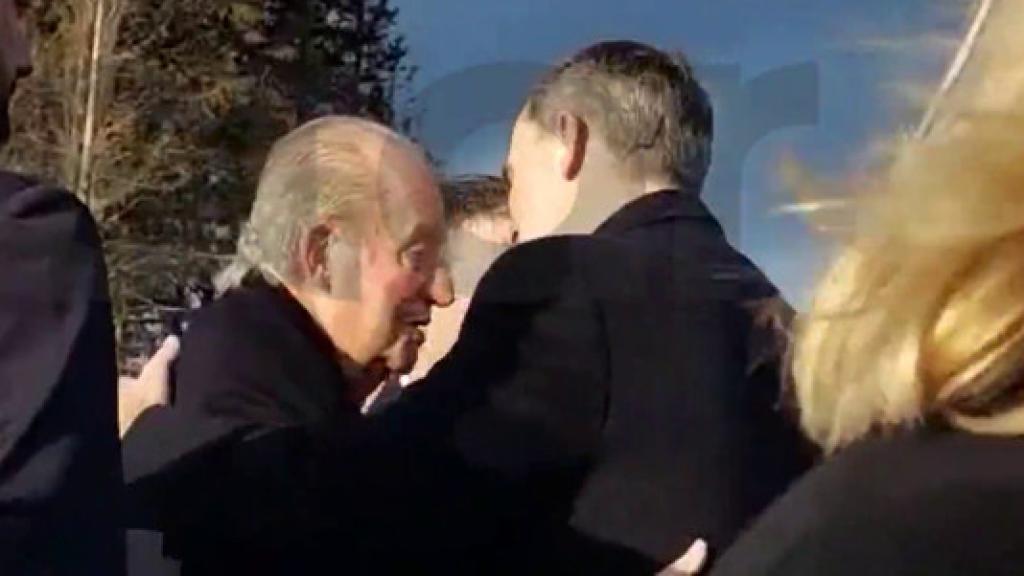 El rey Juan Carlos y Felipe VI en Atenas.