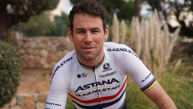 Mark Cavendish luce los colores del equipo Astana