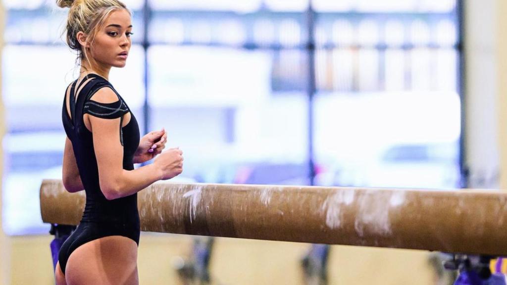 Olivia Dunne antes de un entrenamiento