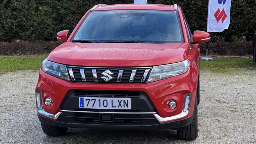 El Suzuki Vitara cuenta con un sistema microhíbrido que ayuda a tener mejores consumos.