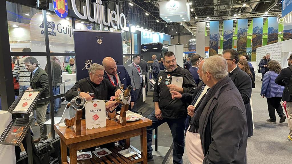 Visitas al stand de Guijuelo en Fitur