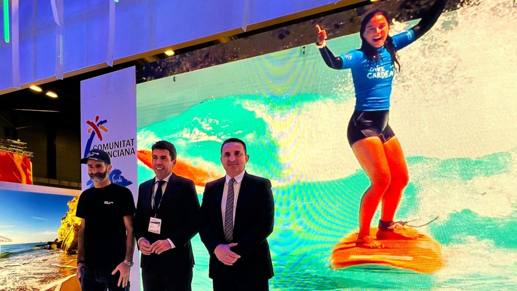 Presentación en Fitur de la piscina de olas.