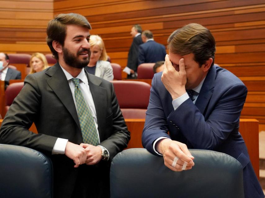El presidente de la Junta, Juan García-Gallardo, y el presidente, Alfonso Fernández Mañueco, en una imagen de archivo.