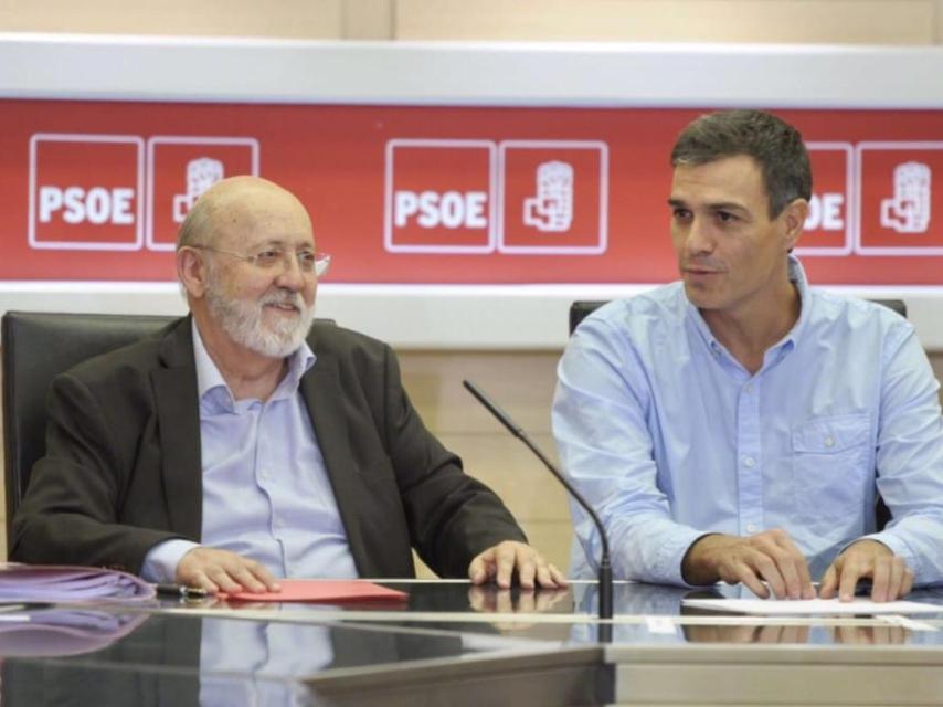 José Félix Tezanos y Pedro Sánchez.