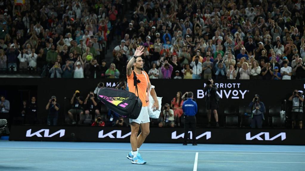 Nadal, despidiéndose de la Rod Laver Arena.