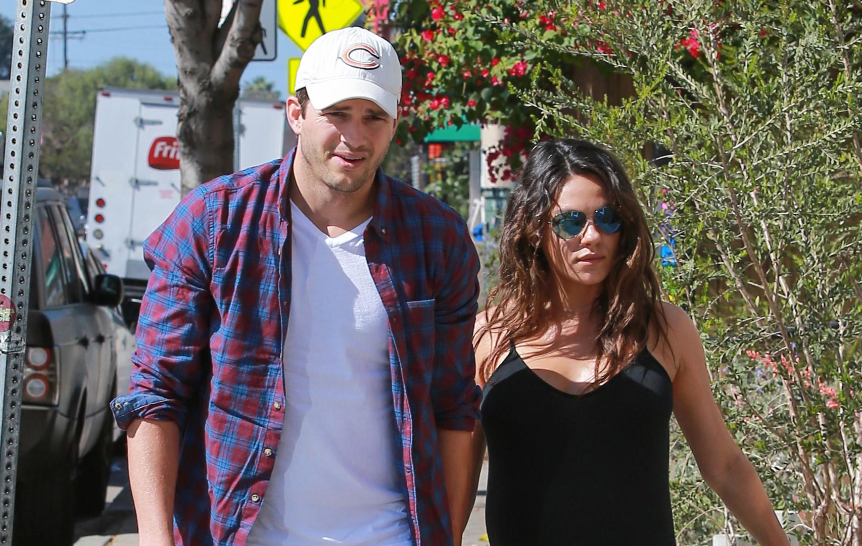Los actores Mila Kunis y Aston Kutcher