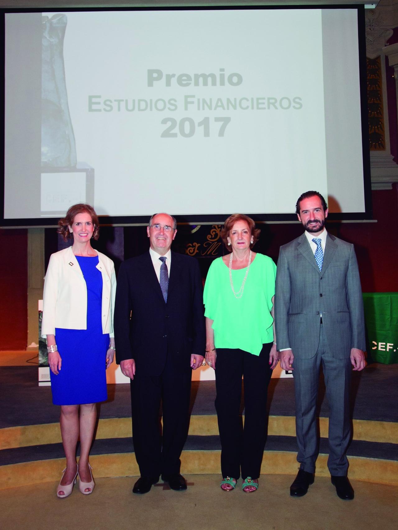 De izquierda a derecha, Arancha, Roque, Aurora, y Arturo, miembros de la familia De las Heras García.