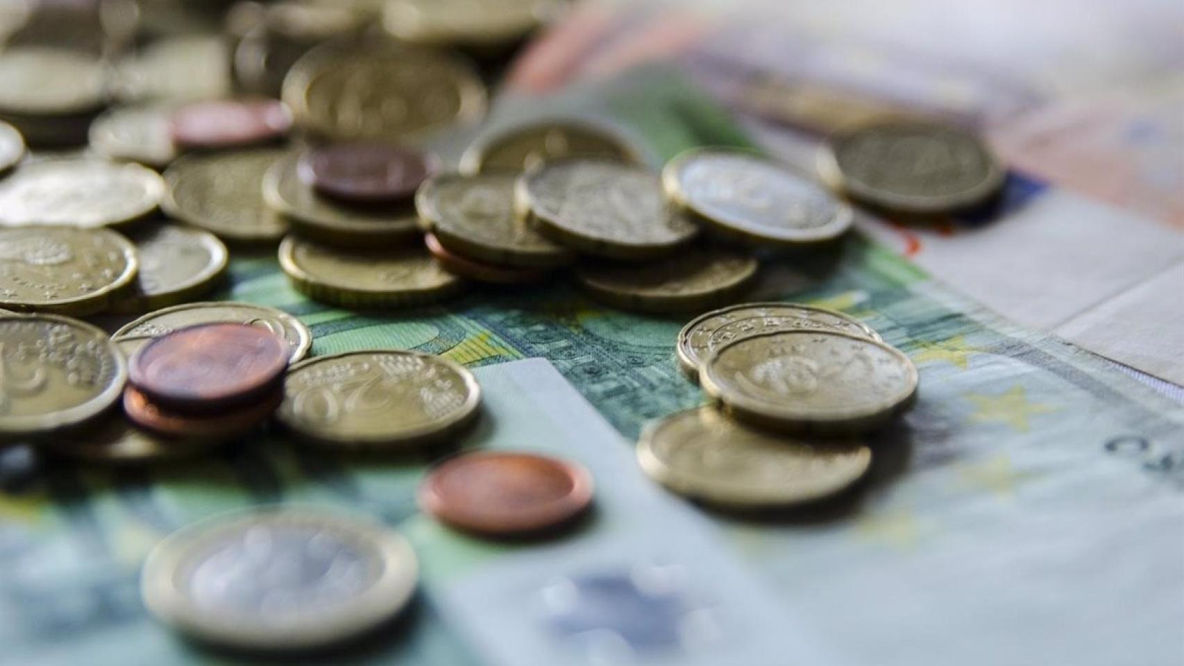 Imagen de archivo de dinero.