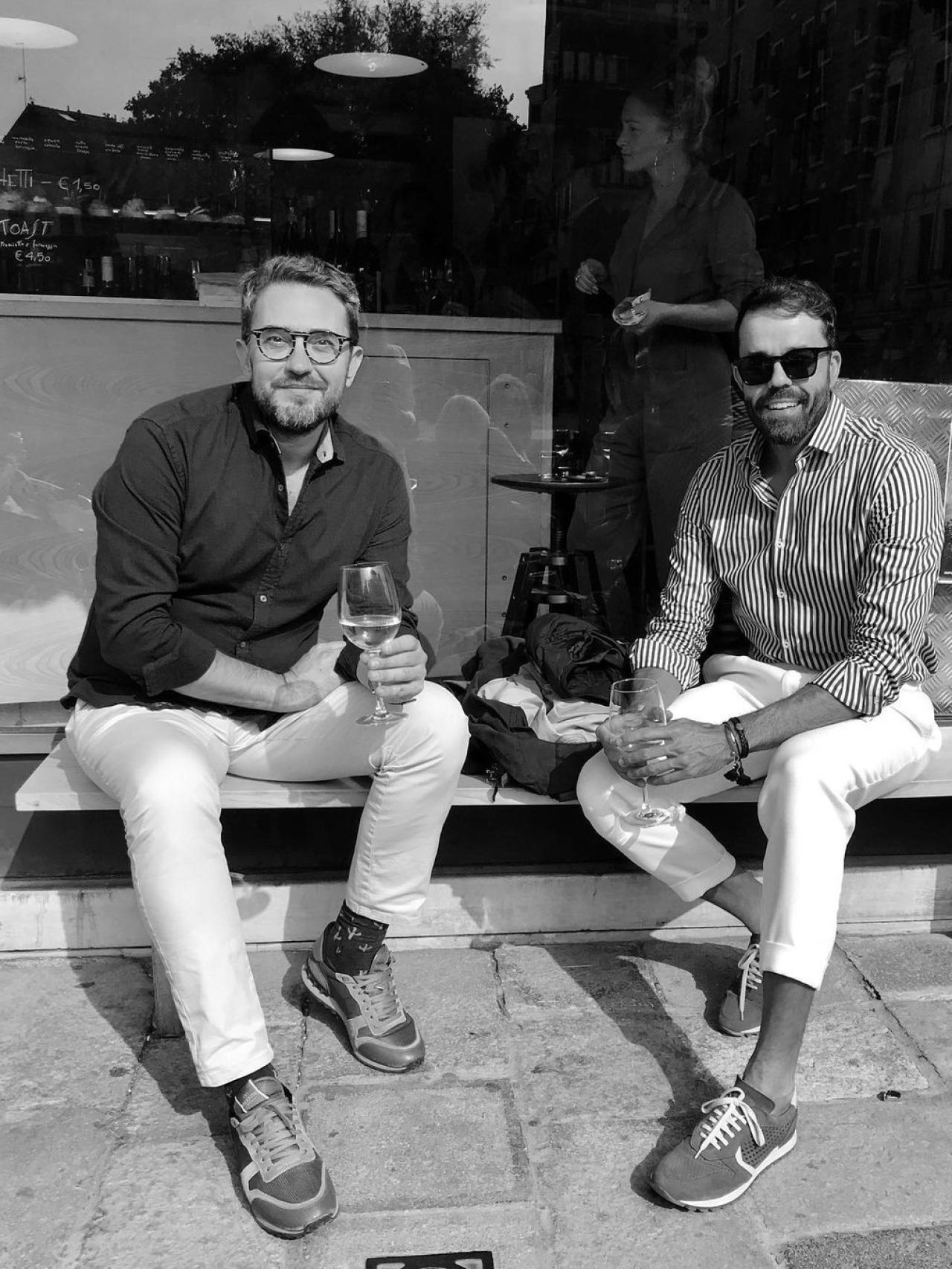 Máximo Huerta junto a su actual pareja, Juan, en una imagen de sus redes sociales.