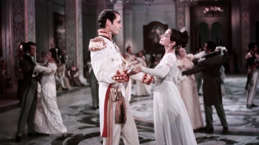 Mel Ferrer y Audrey Hepburn en 'Guerra y paz'