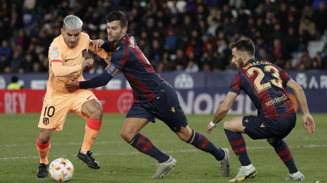 Correa, durante el Levante - Atlético de Madrid de Copa del Rey