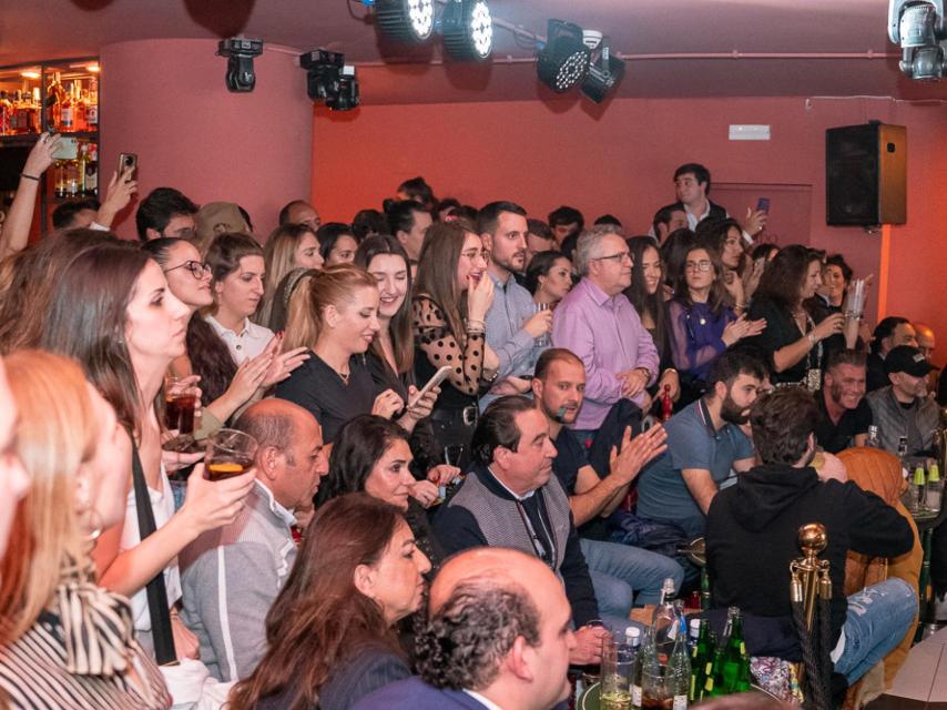 Público de Almonte durante un concierto.