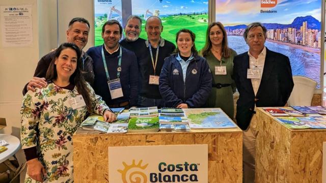 Representantes de la  la Asociación de Campos de Golf de la Costa Blanca y Comunidad Valenciana en Matka (Helsinki),