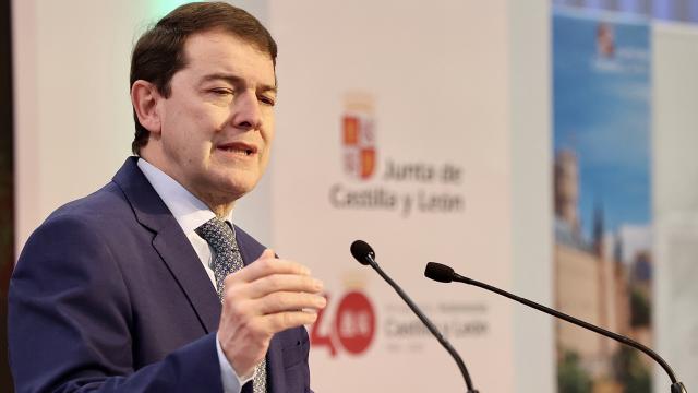 El presidente de la Junta, Alfonso Fernández Mañueco, en una intervención este viernes.