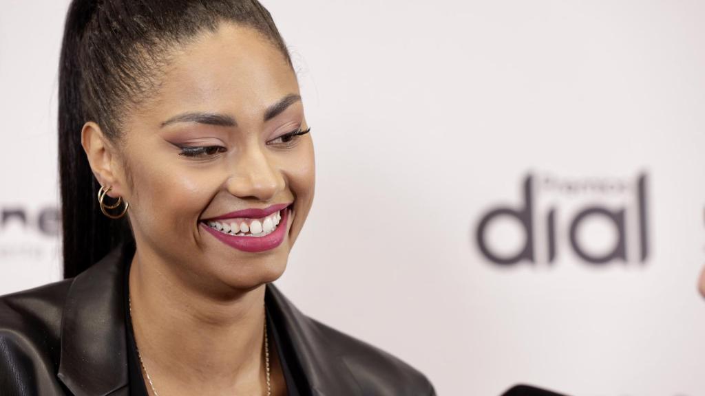 Nia presentará la gala de los Premios Dial junto a Edurne.