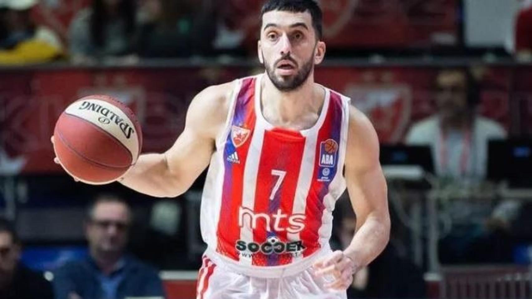 Facundo Campazzo, con el Estrella Roja.