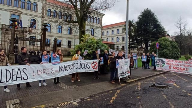 Protesta de la Plataforma Aldeas libres de macroeólicos