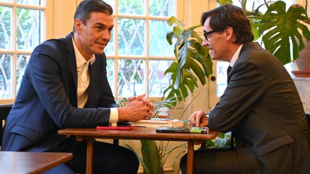 Sánchez e Illa en La Central este jueves.