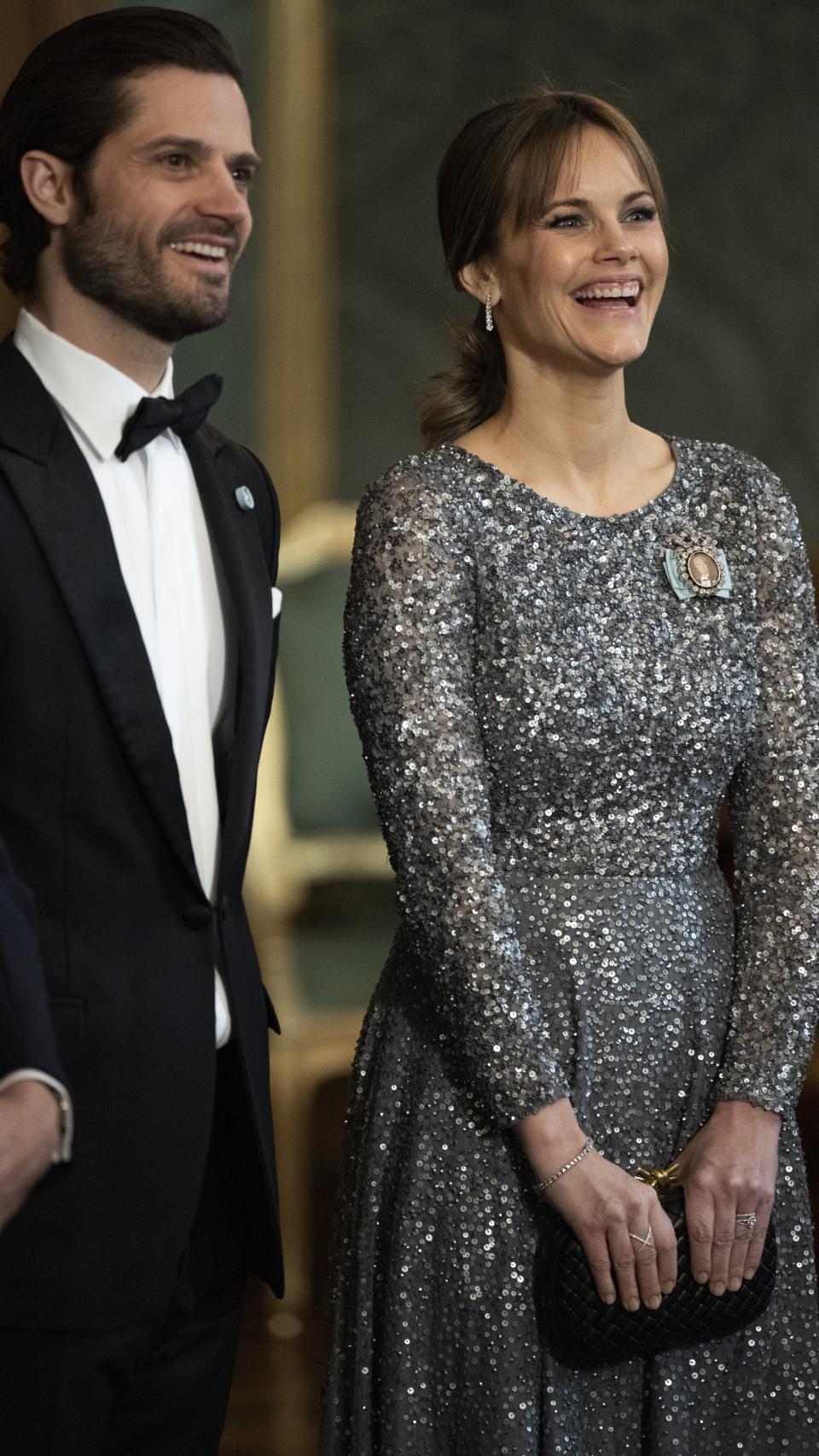 Carlos Felipe junto a su pareja, Sofía, muy sonrientes posando ante los medios este pasado viernes.