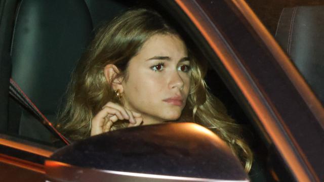 La joven Clara Chía, pareja de Gerard Piqué, en una de sus escasas apariciones públicas, en Barcelona en 2022.