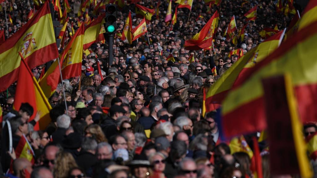 La protesta contra el Gobierno de Pedro Sánchez en el centro de Madrid, este sábado.