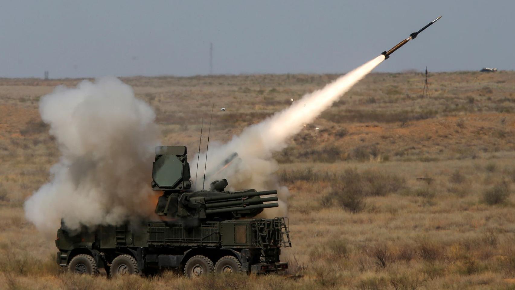 Pantsir lanzando misil