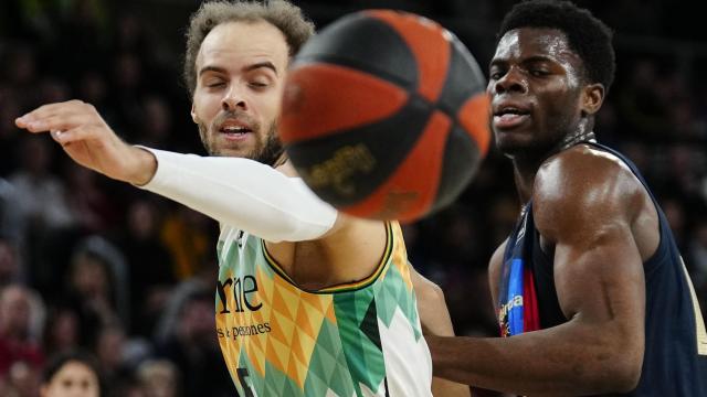 Un momento del partido entre el Barcelona y el Bilbao.