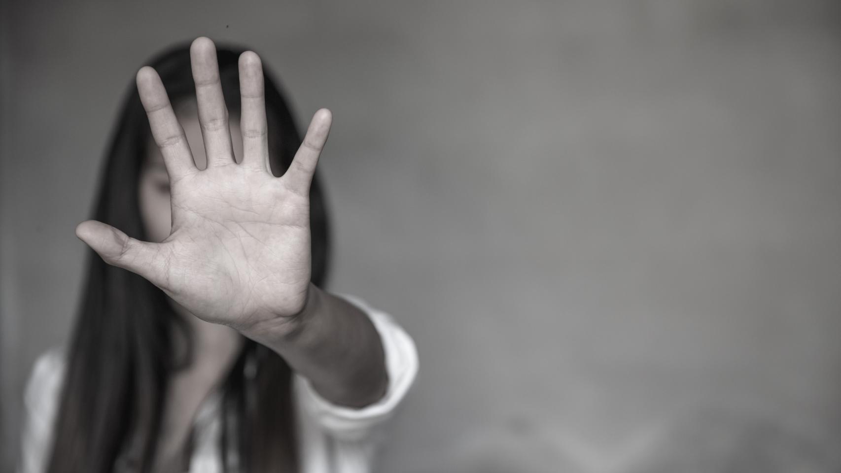 Imagen de archivo de una mujer que dice no a la violencia de género.