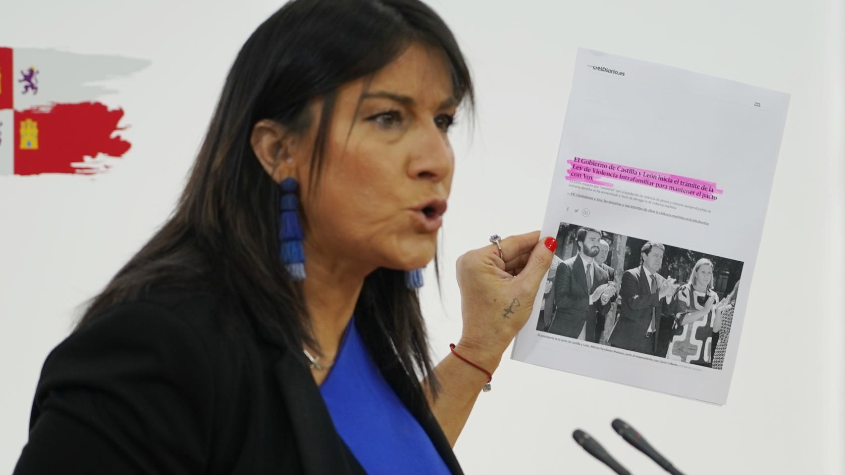 La secretaria de Organización del PSCyL, Ana Sánchez, durante su comparecencia de hoy