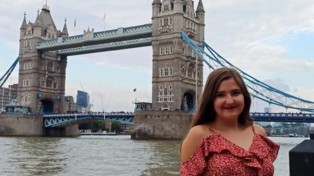 Carmen Requena, una de las beneficiarias del programa 'Jovenerso' de Macael.